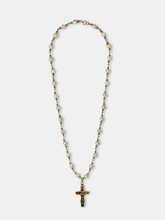 Genuine pearl and gold cross necklace, a classic and meaningful jewelry piece for devotion and style.